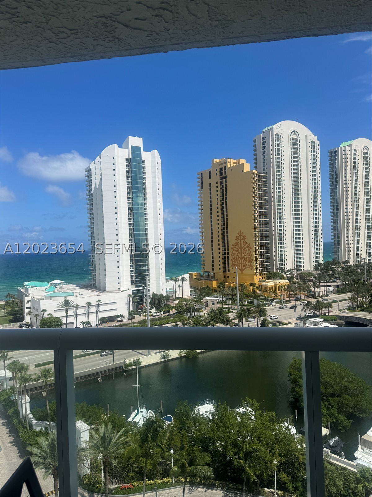 OCEANIA IV CONDO - Residential