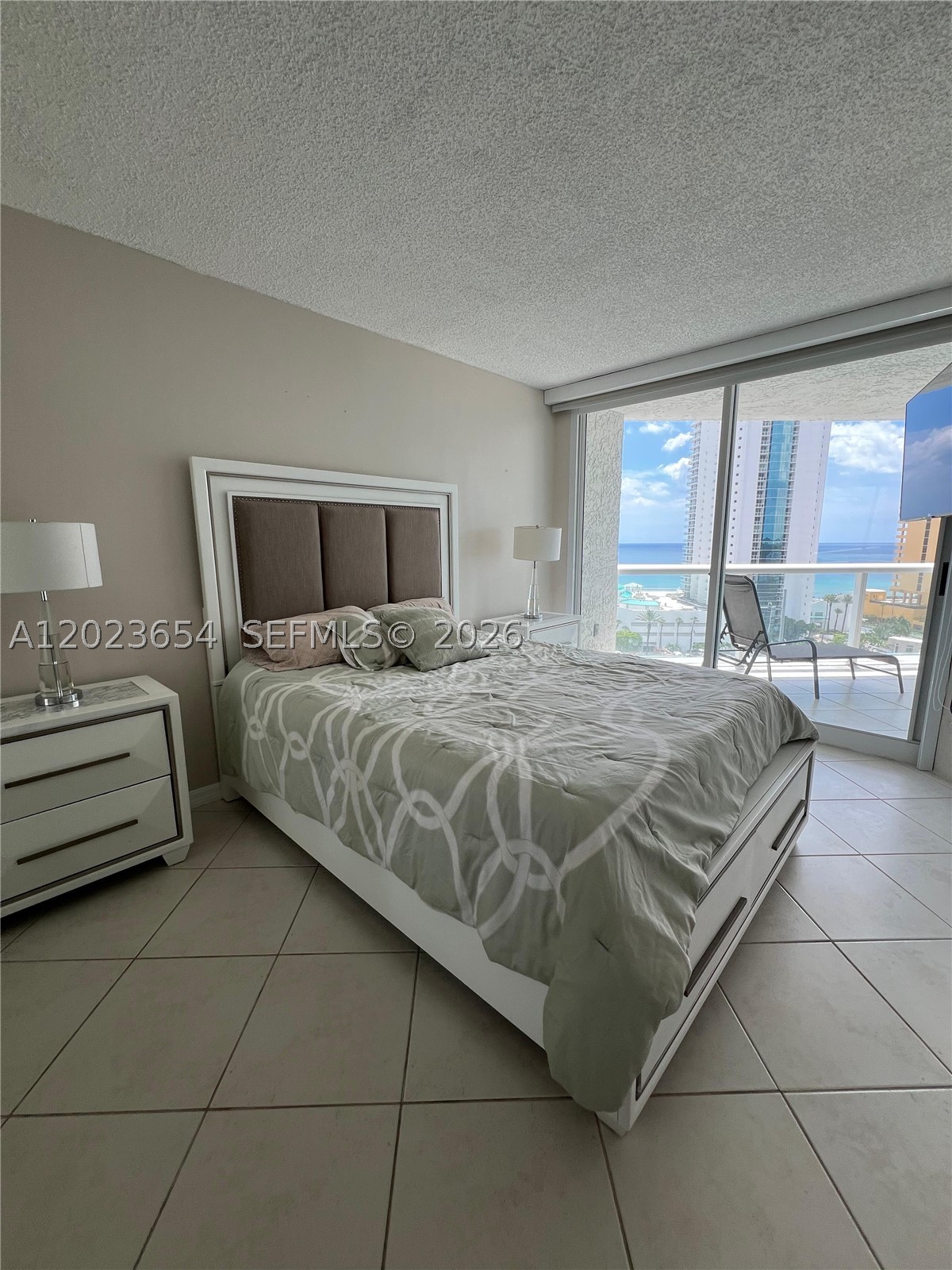 OCEANIA IV CONDO - Residential