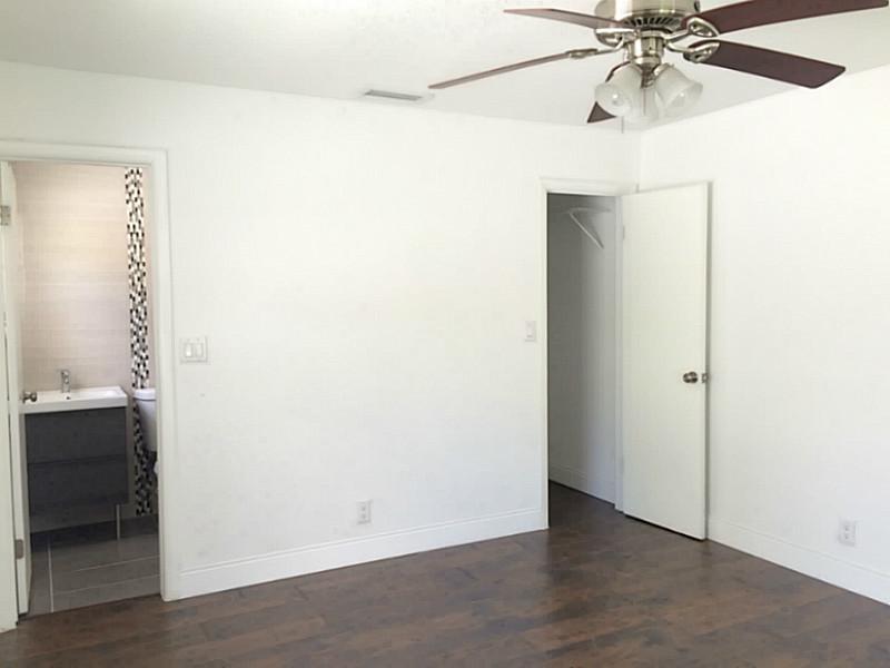 BURNHAM WOODS 93-32 B - Residential Lease