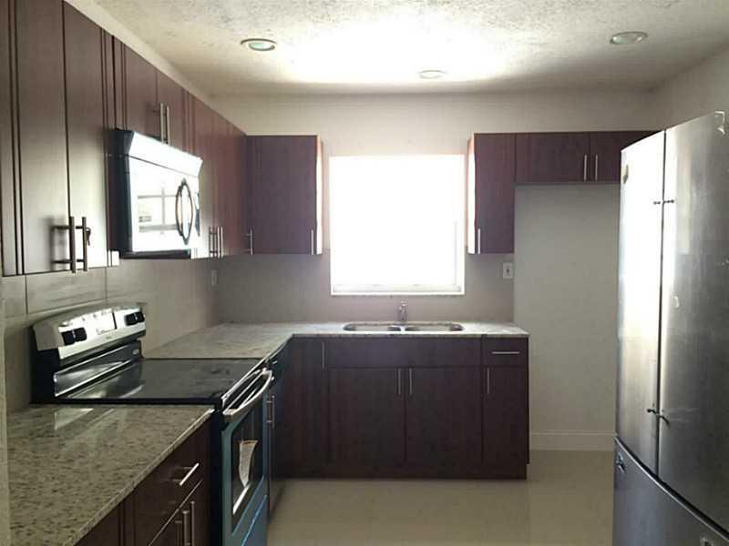 BURNHAM WOODS 93-32 B - Residential Lease