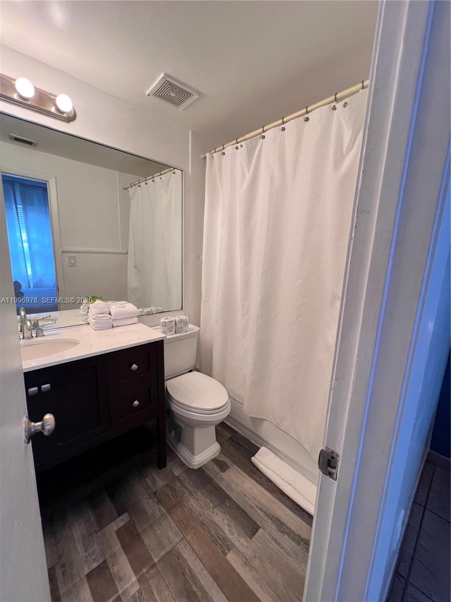 918 Ocean Condo - Residential