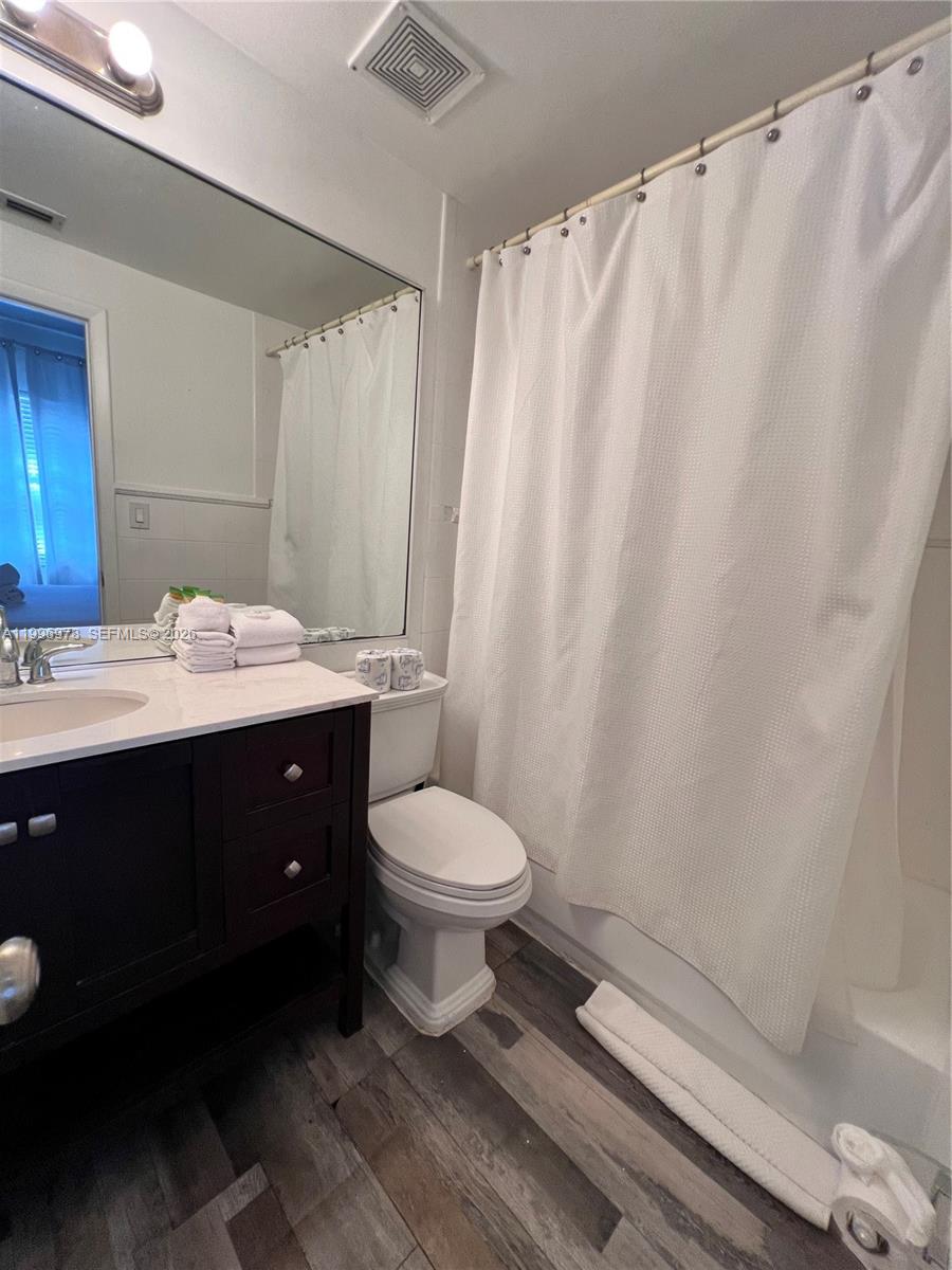 918 Ocean Condo - Residential