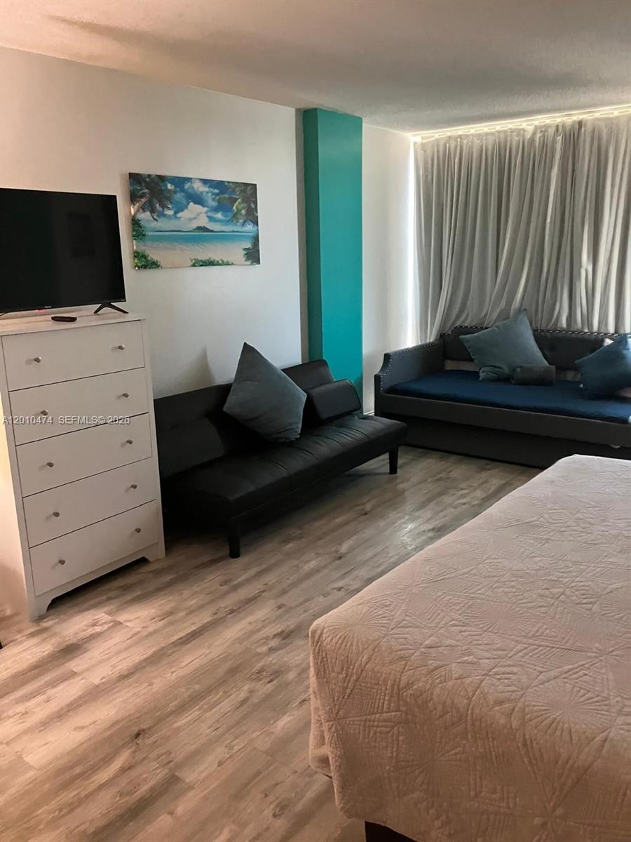 OCEANSIDE INN - Residential