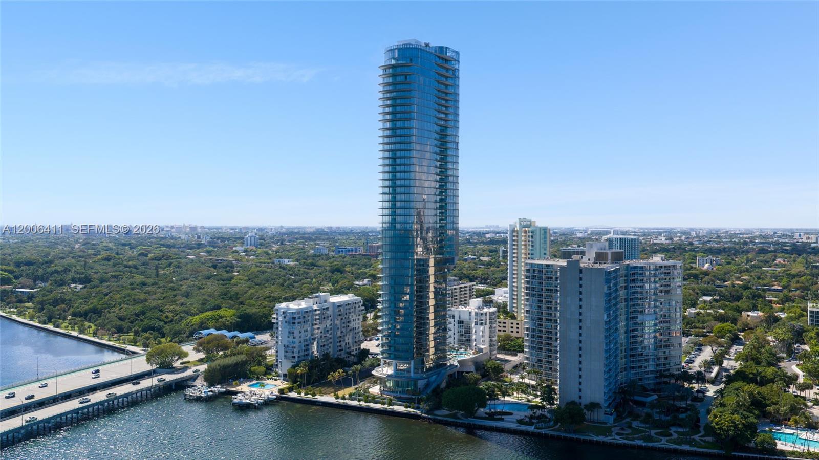 UNA RESIDENCES - Residential