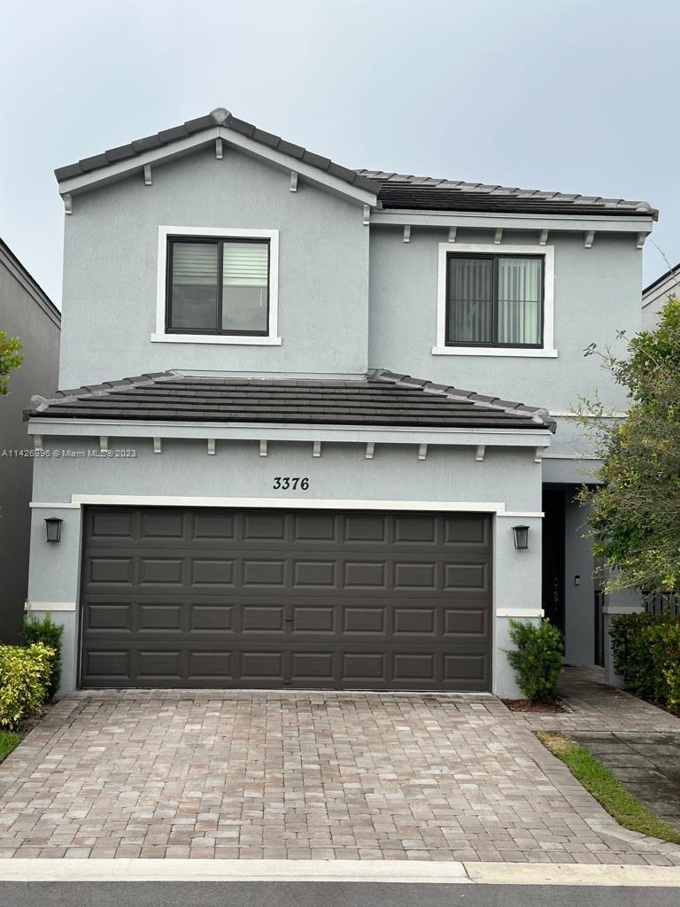 RESIDENCES AT PALM AIRE - Residential Lease