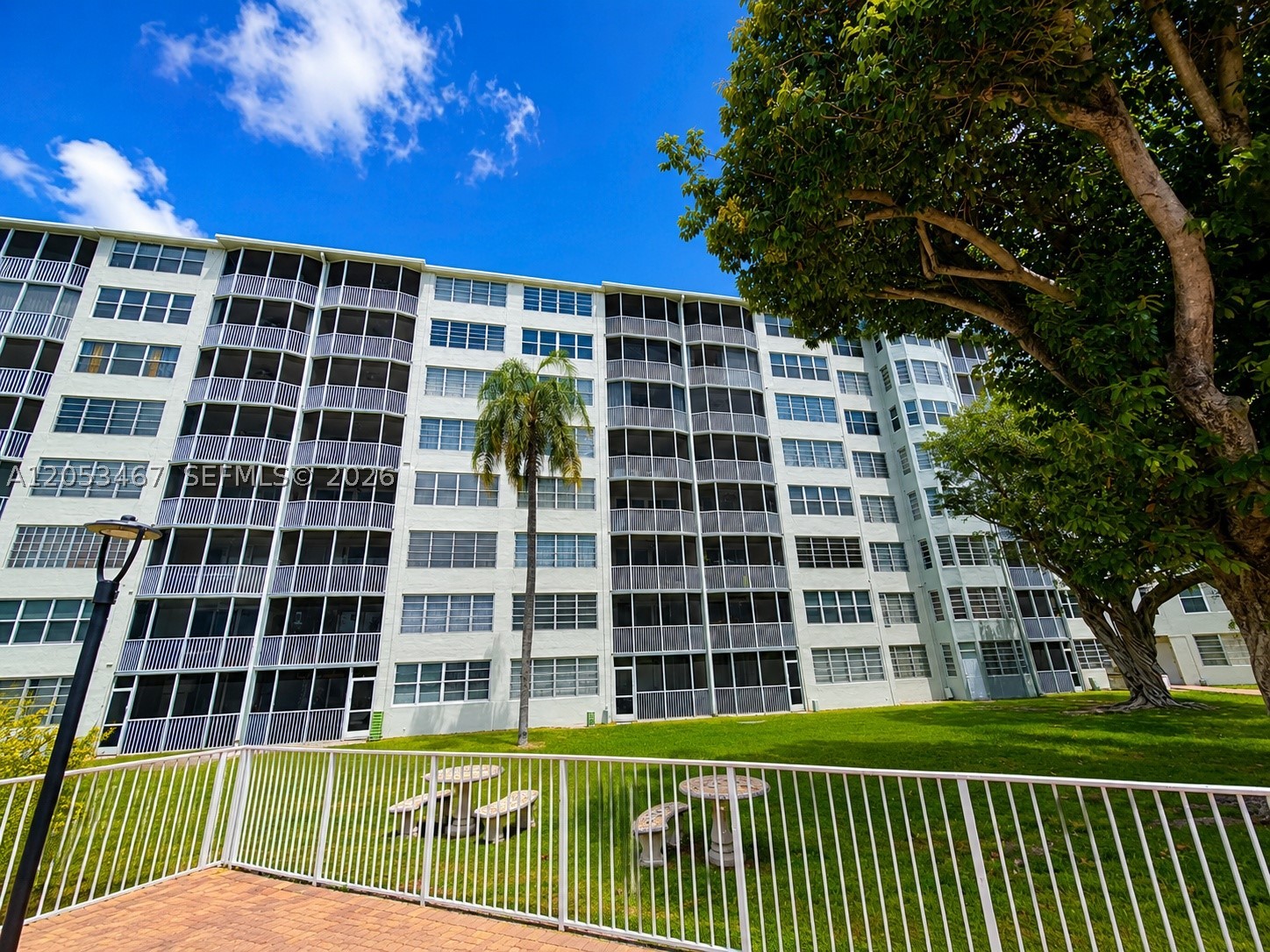 JADE WINDS GROUP-DAISY GA - Residential