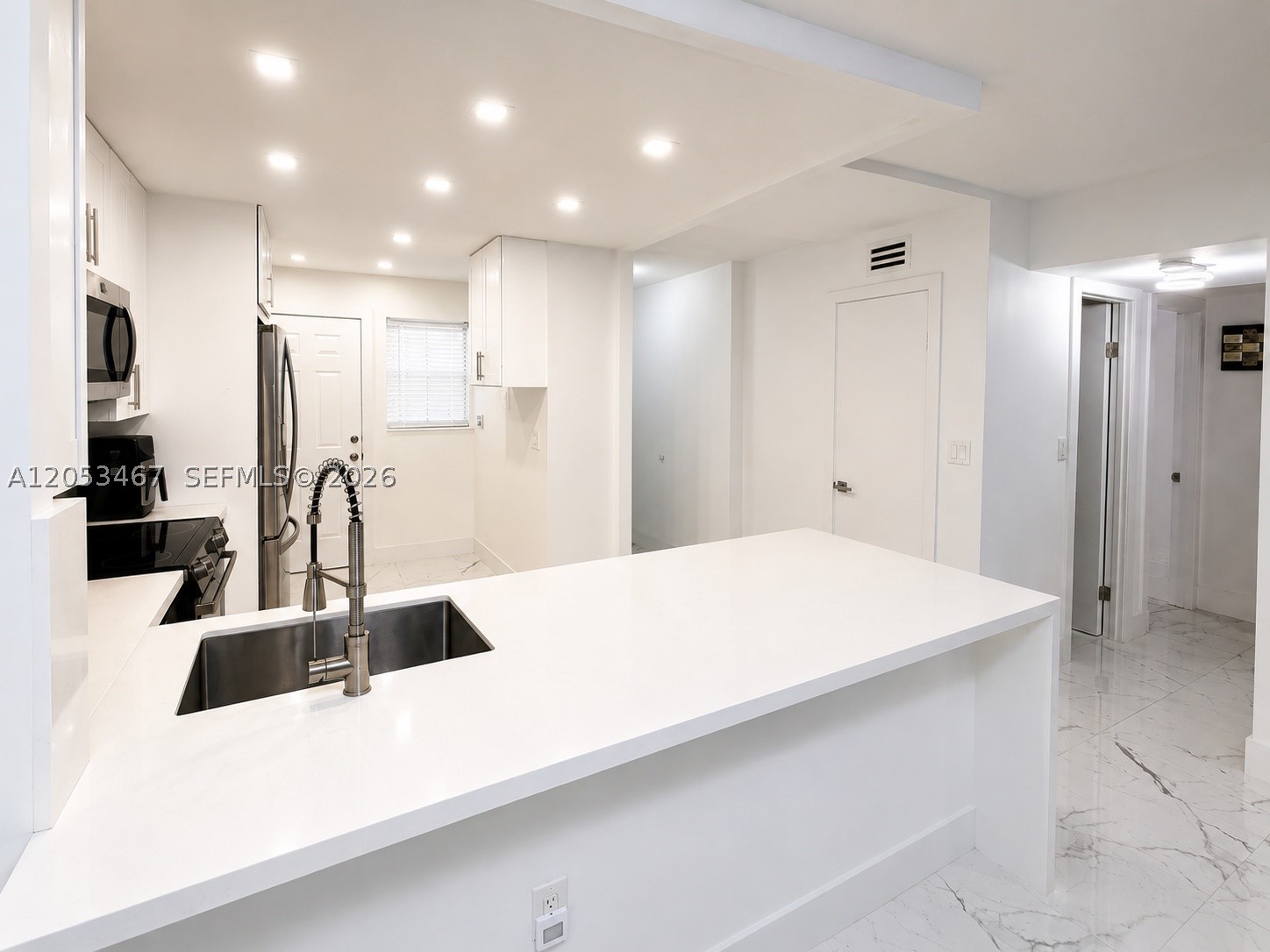 JADE WINDS GROUP-DAISY GA - Residential