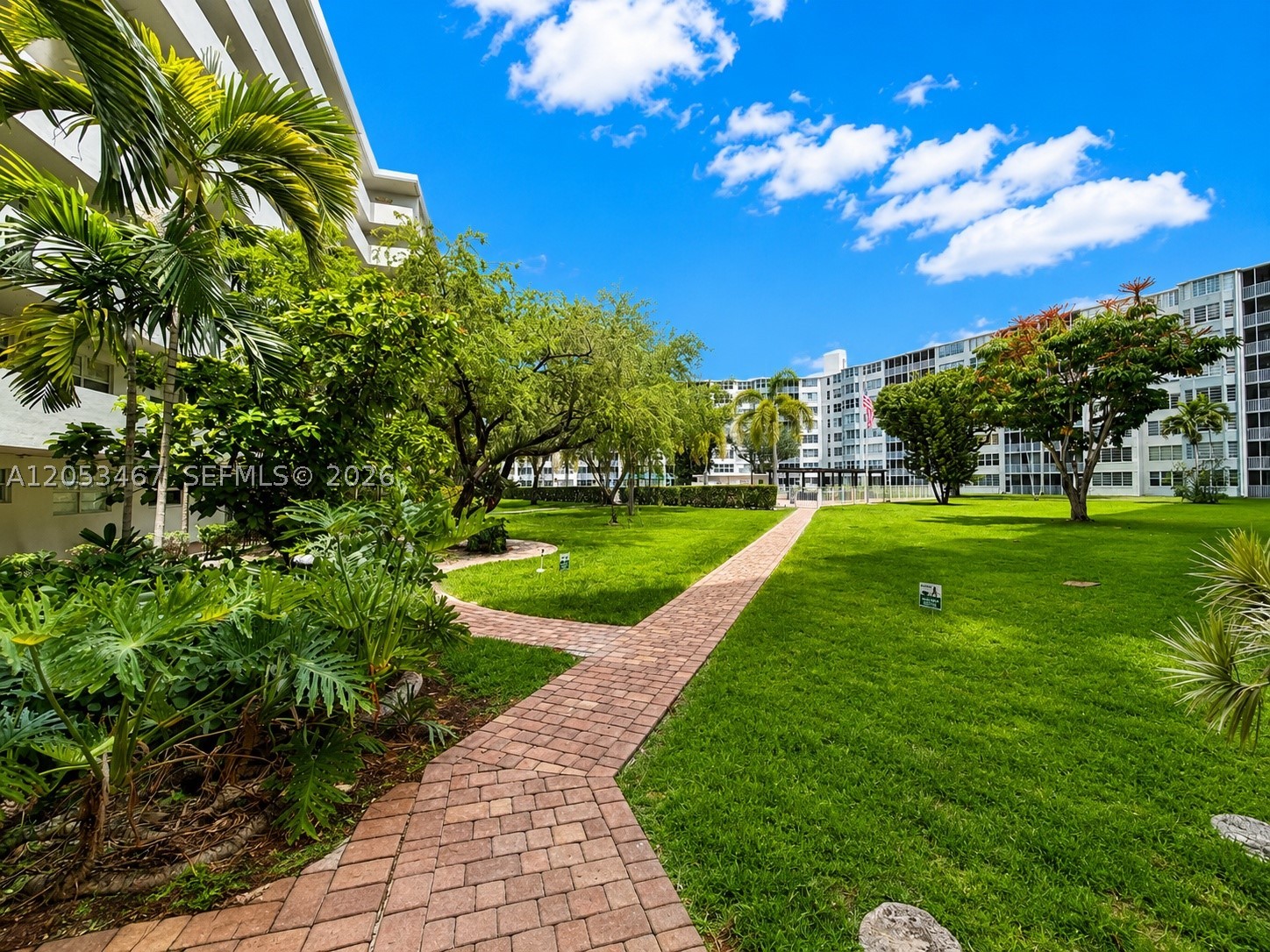 JADE WINDS GROUP-DAISY GA - Residential