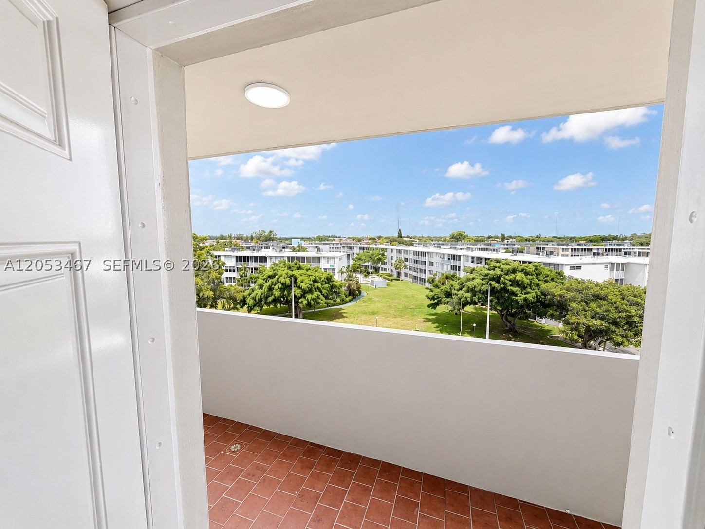 JADE WINDS GROUP-DAISY GA - Residential
