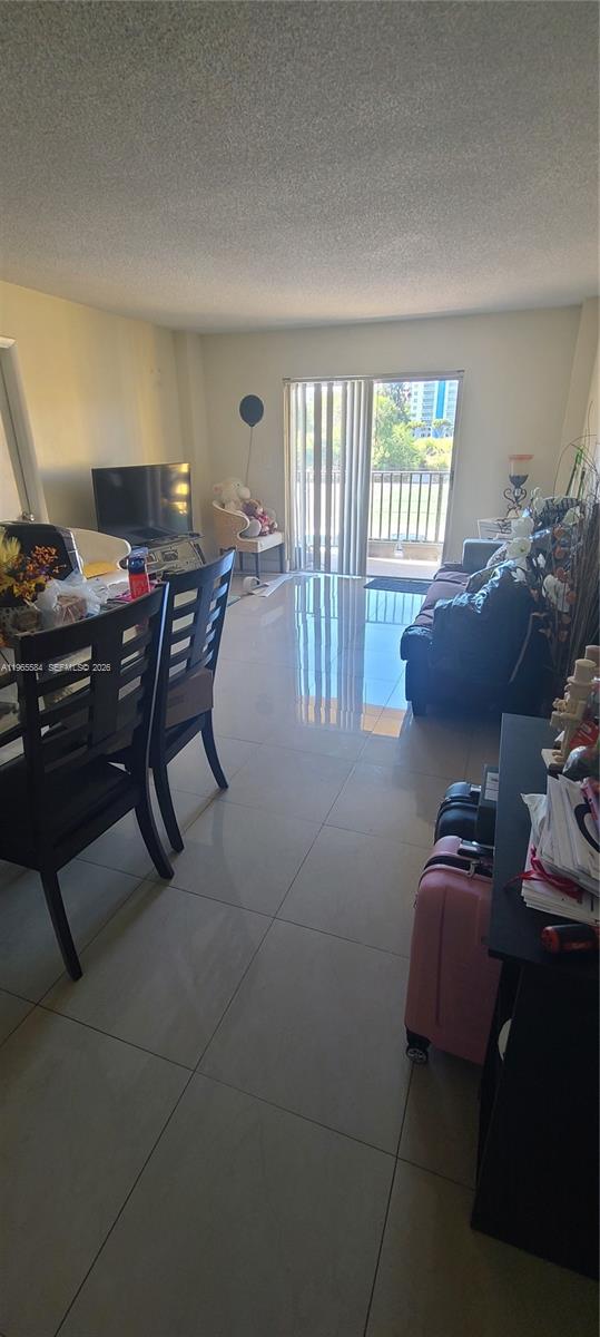 SUNSET VILLAS NO 3 CONDO - Residential