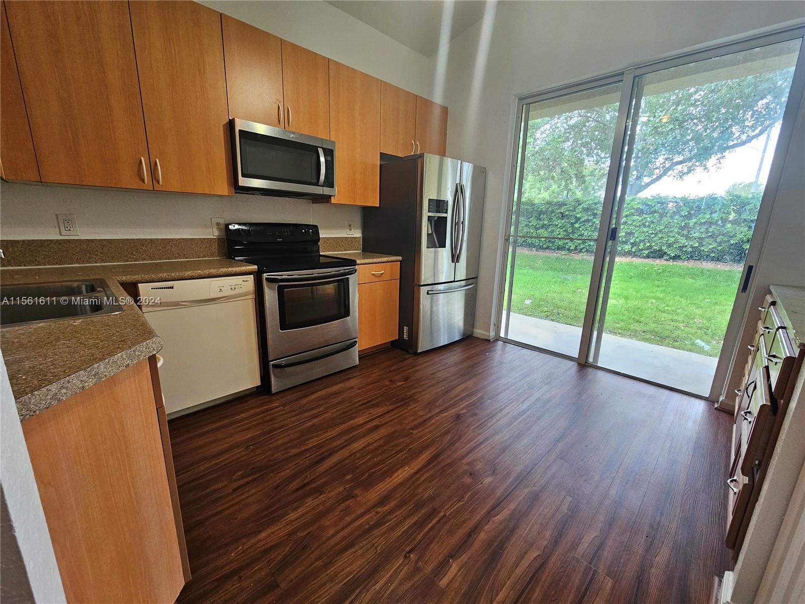 PORTOFINO PALMS - Residential Lease