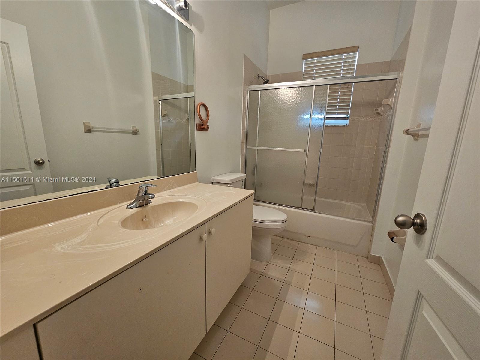 PORTOFINO PALMS - Residential Lease
