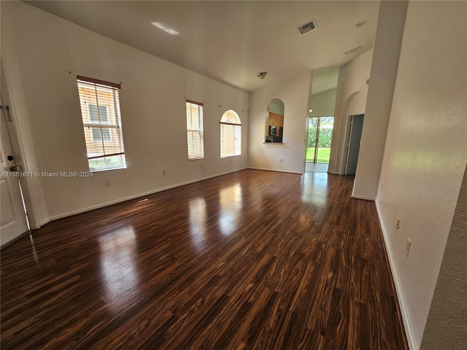 PORTOFINO PALMS - Residential Lease