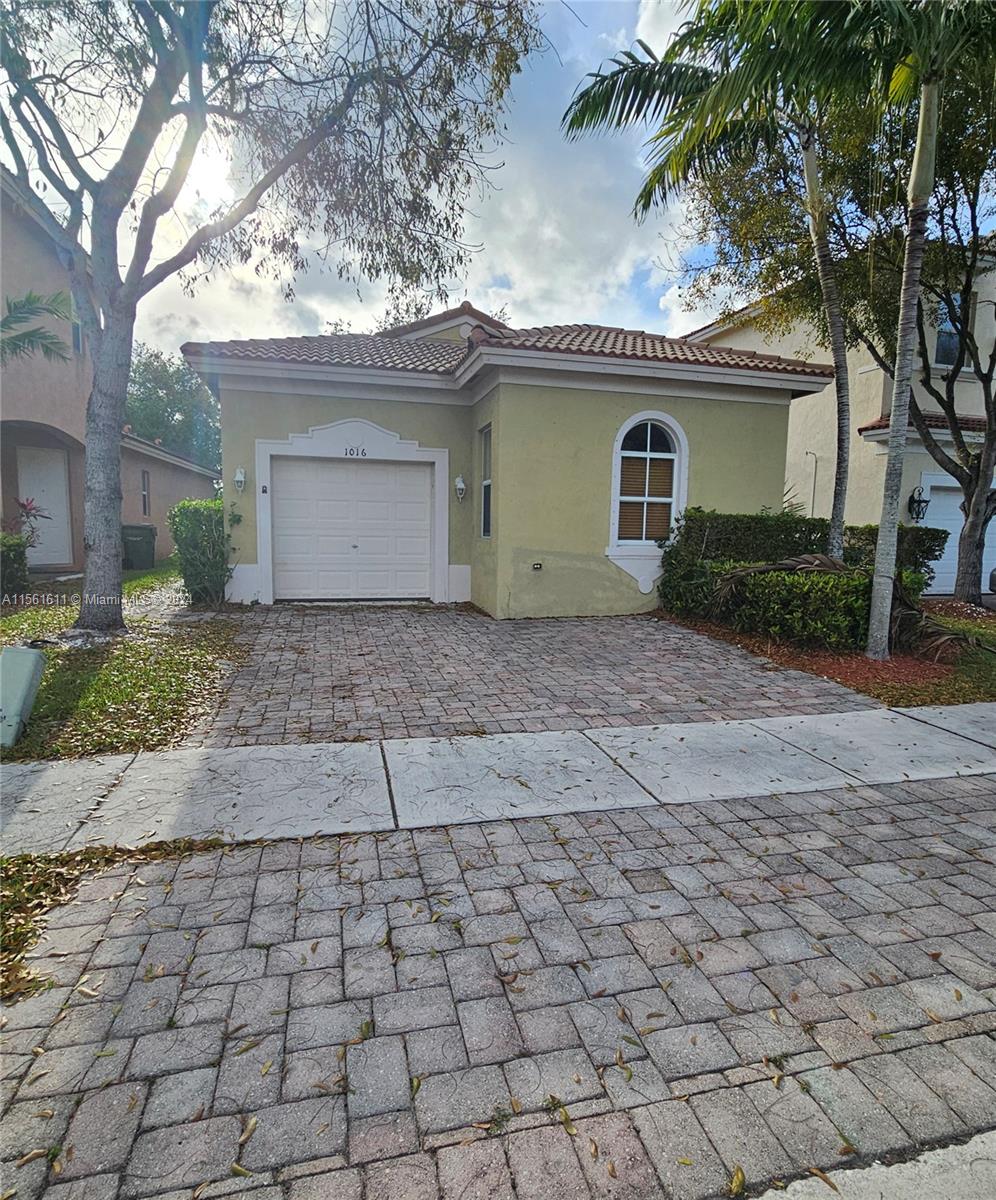 PORTOFINO PALMS - Residential Lease