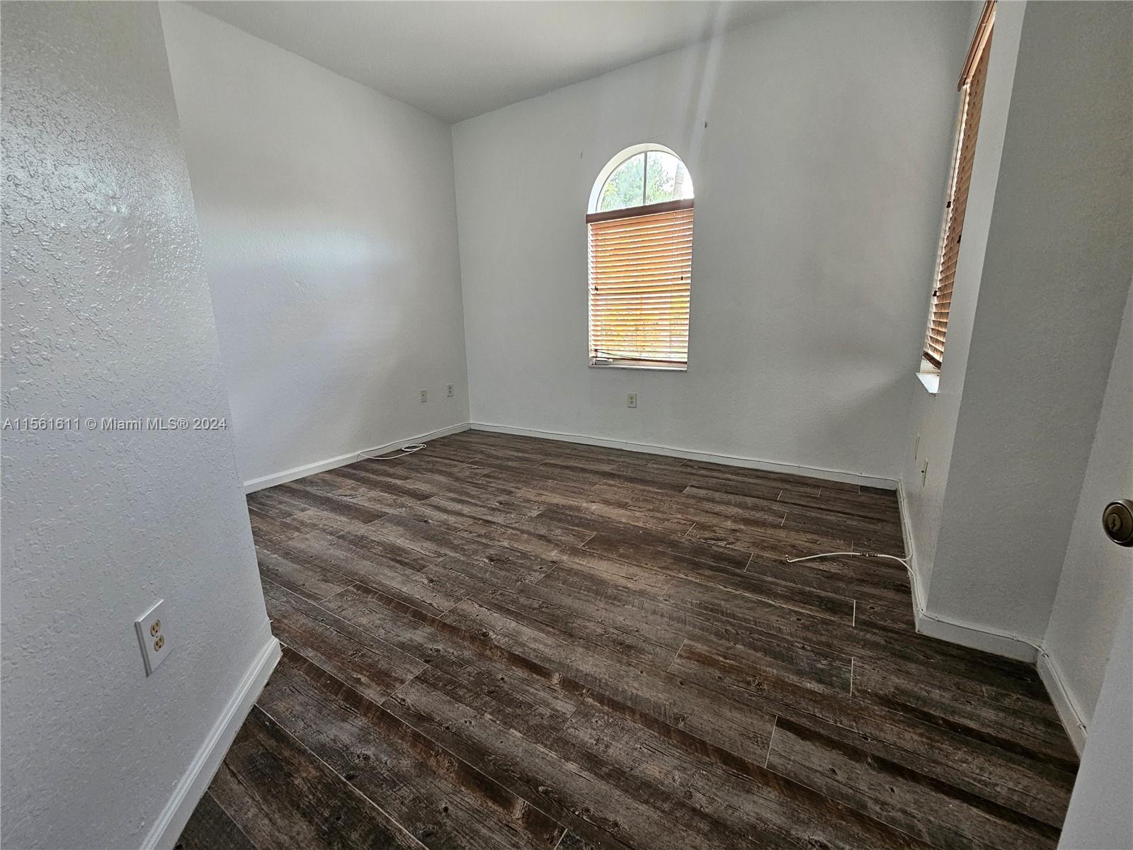 PORTOFINO PALMS - Residential Lease