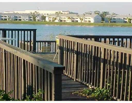 SUMMER LAKE - Residential