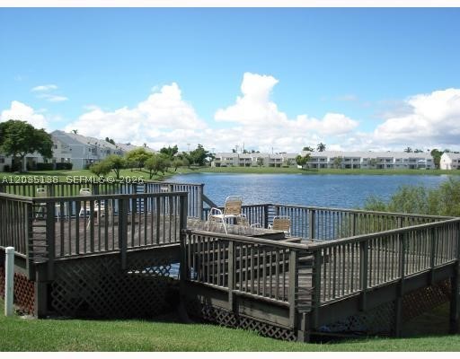 SUMMER LAKE - Residential