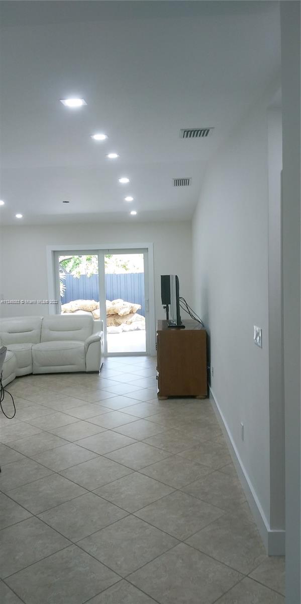 EVERGREEN HOMES VILLAS - Residential