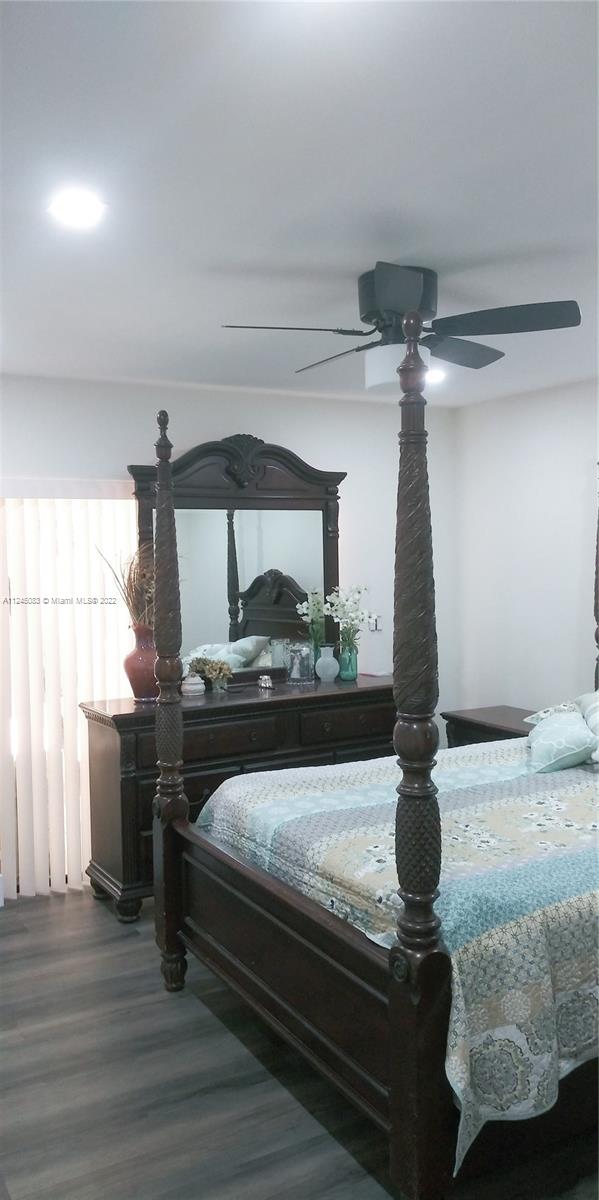 EVERGREEN HOMES VILLAS - Residential