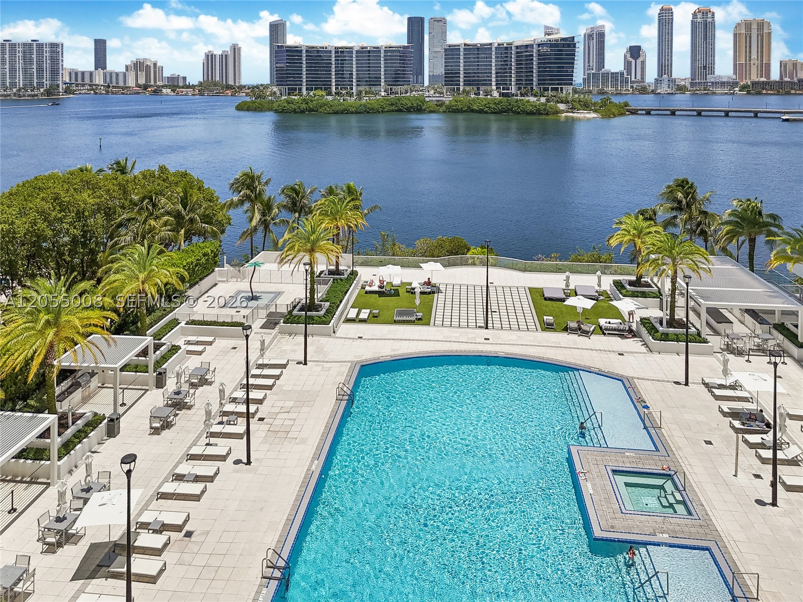 THE PENINSULA II CONDO - Residential