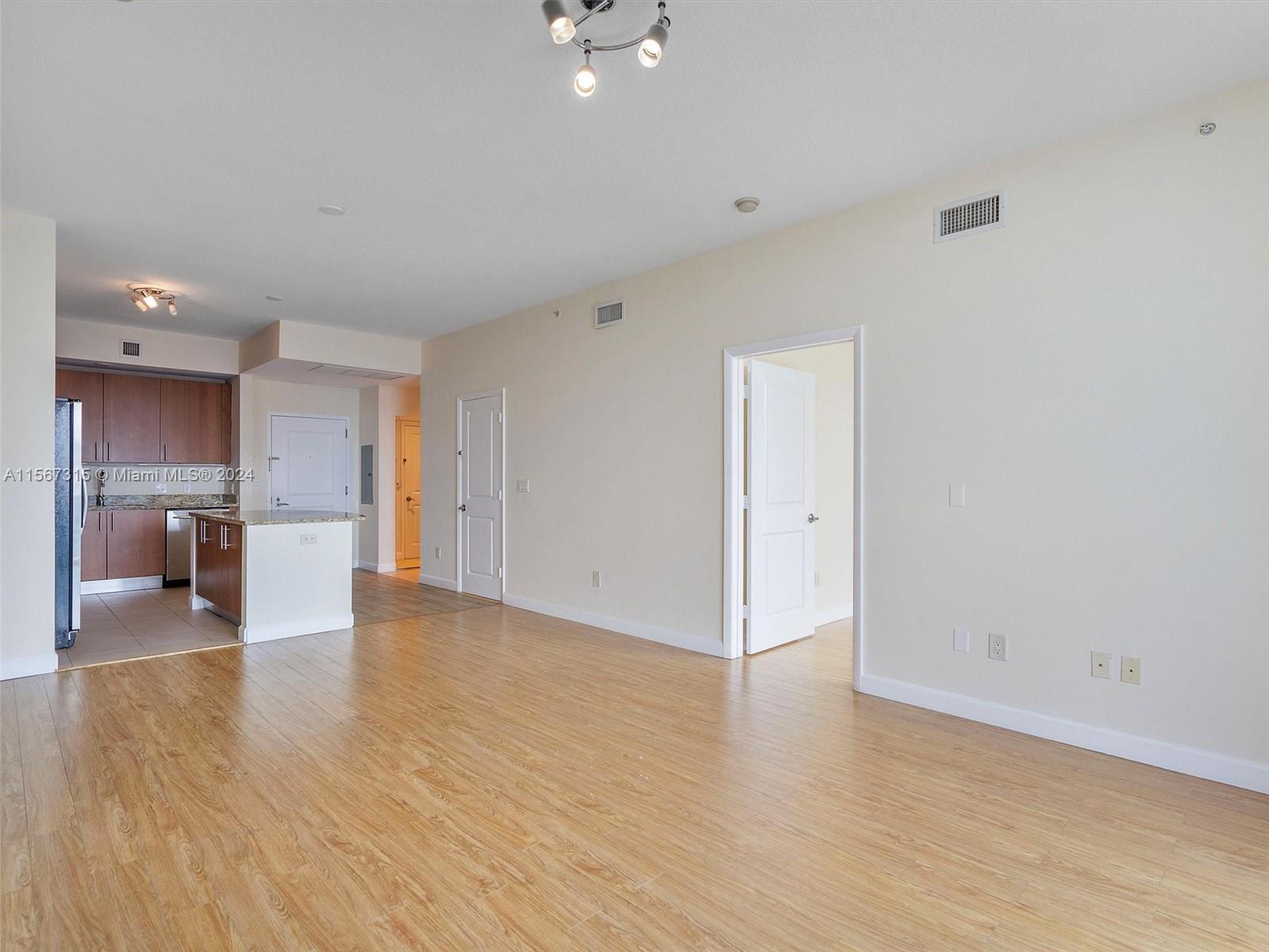 OCEAN MARINE YACHT CLUB C - Residential