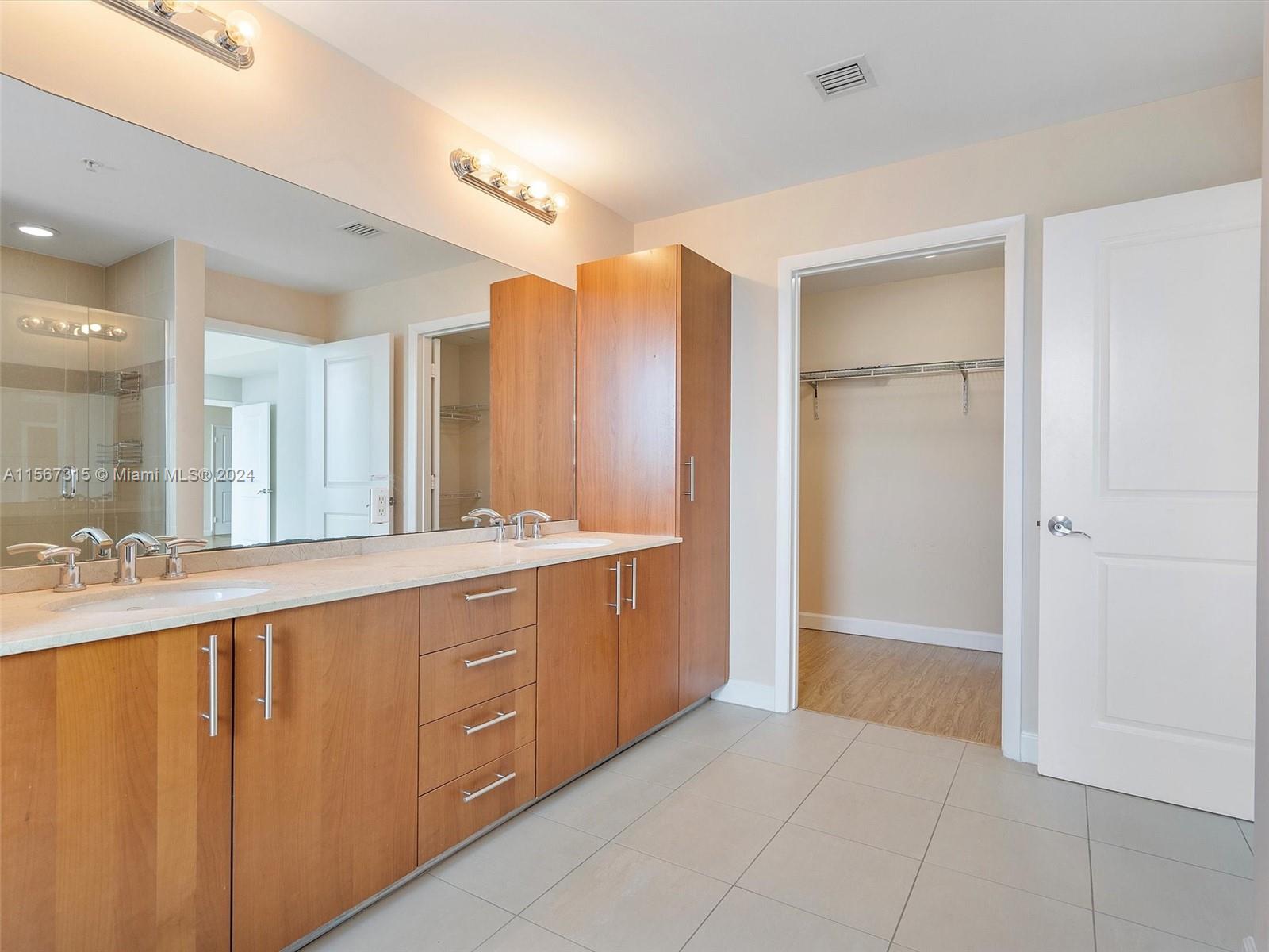 OCEAN MARINE YACHT CLUB C - Residential
