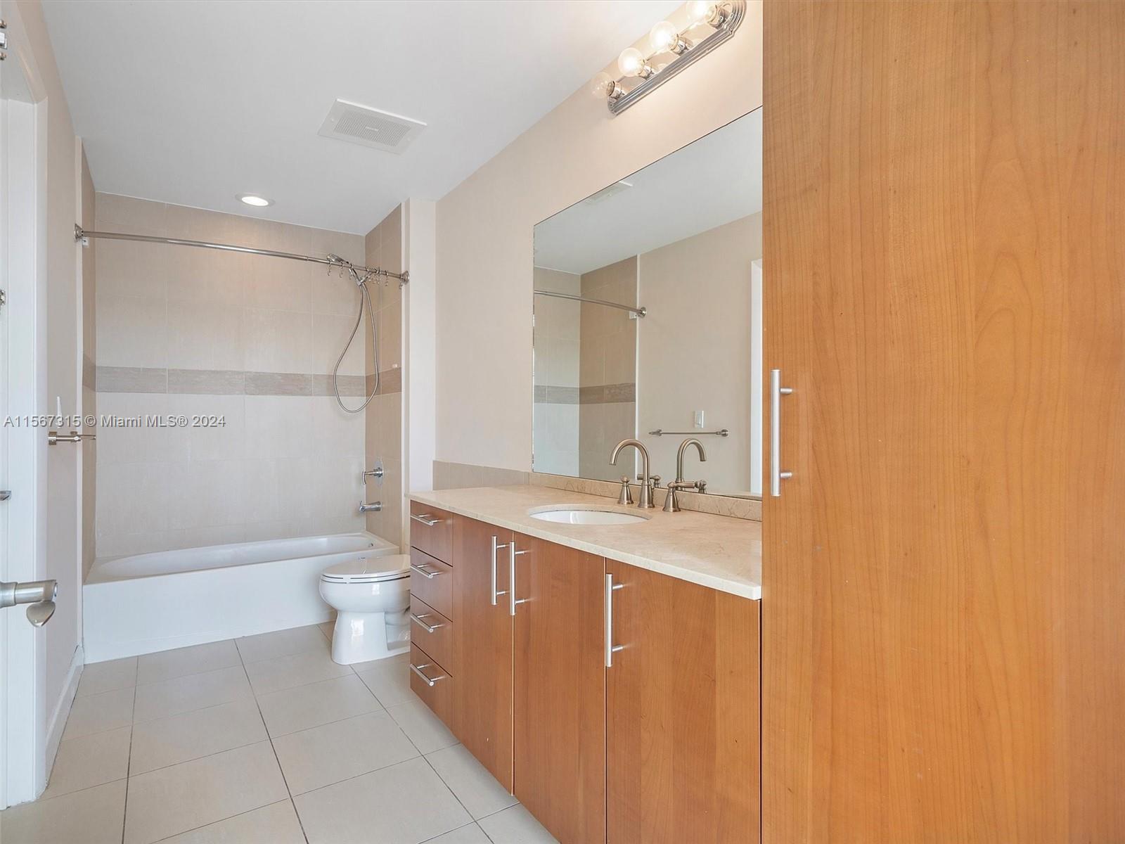 OCEAN MARINE YACHT CLUB C - Residential