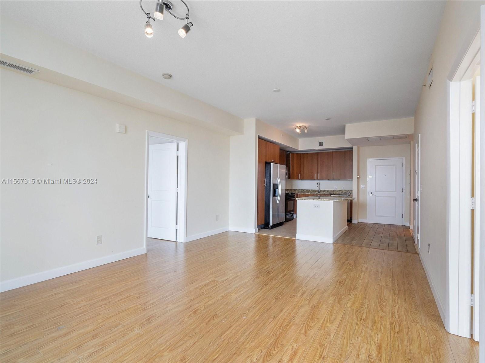 OCEAN MARINE YACHT CLUB C - Residential