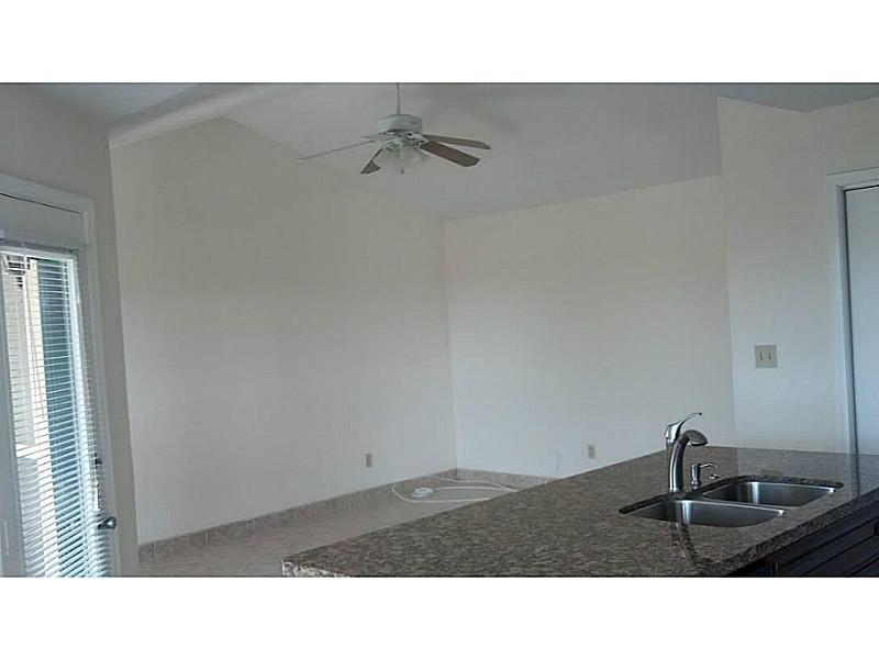 SAVANNAH AT RIVERSIDE CON - Residential Lease