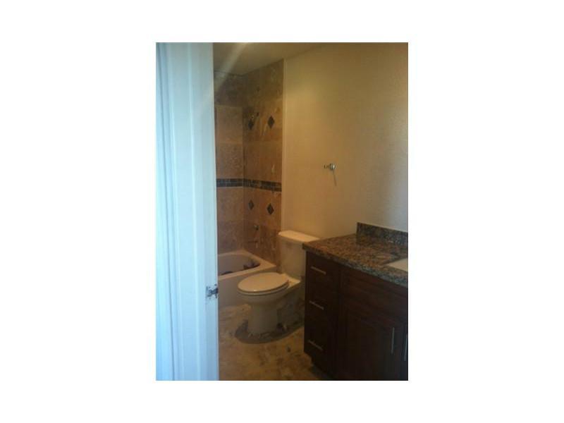 SAVANNAH AT RIVERSIDE CON - Residential Lease