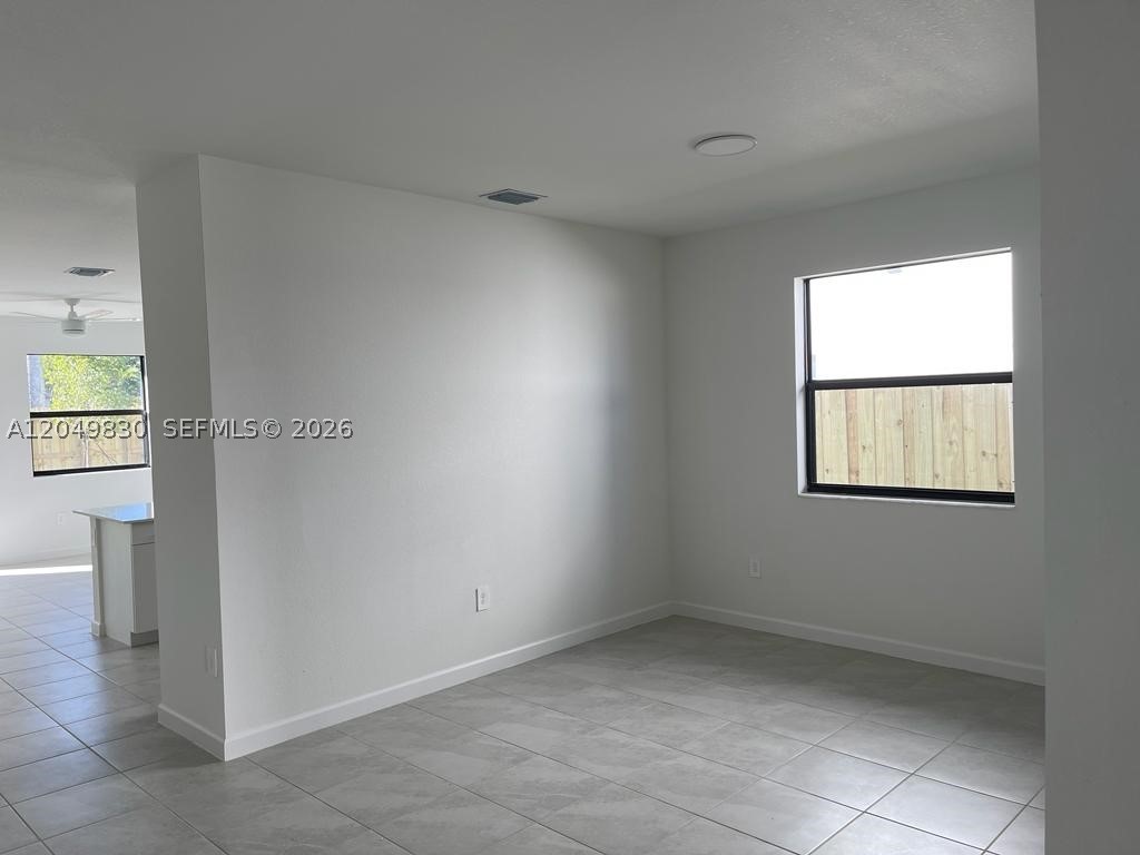 ESTATES AT SILVER PALM - Residential Lease