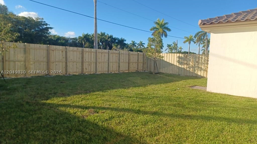 ESTATES AT SILVER PALM - Residential Lease