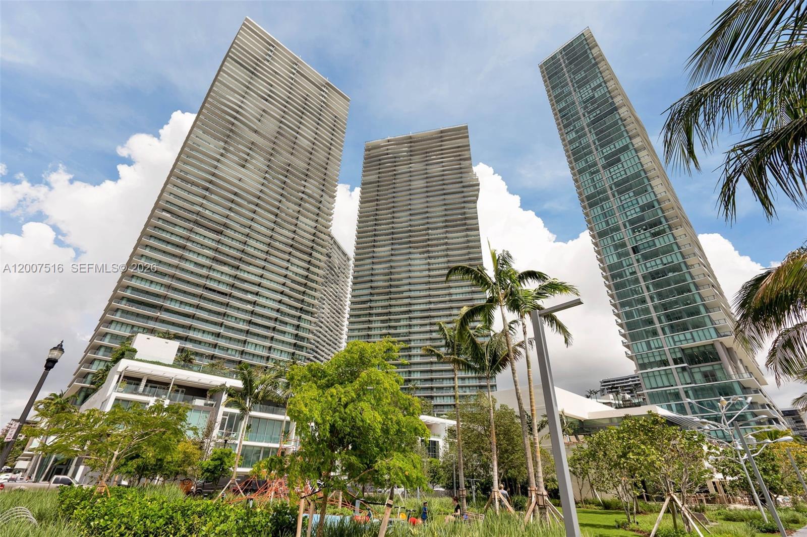 PARAISO BAYVIEWS CONDO - Residential