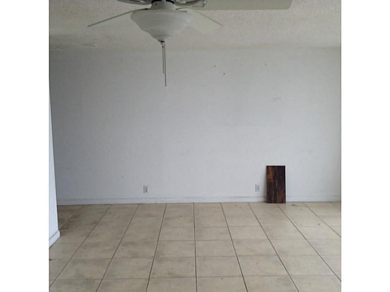 THE GRANDVIEW PALACE COND - Residential Lease