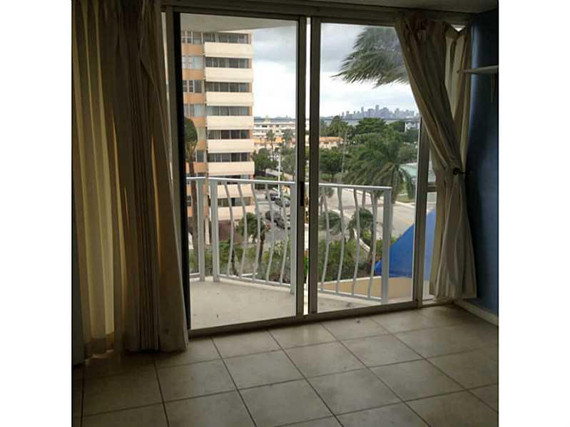 THE GRANDVIEW PALACE COND - Residential Lease