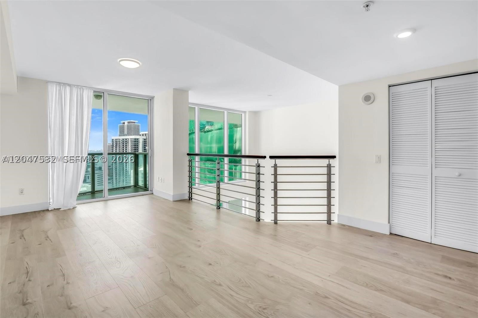 BRICKELL ON THE RIVER S T - Residential Lease