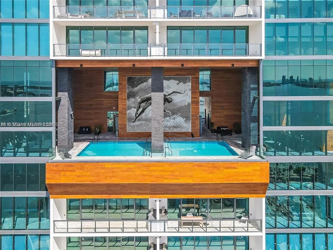 ECHO BRICKELL CONDO - Residential