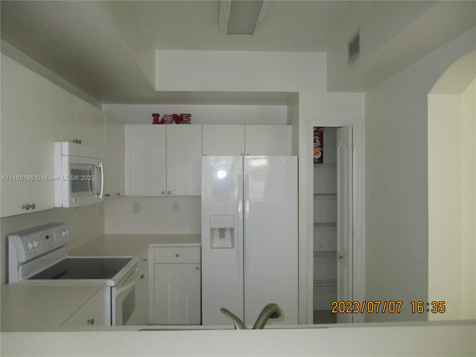 CENTURY PARK CONDO NO 2 - Residential Lease