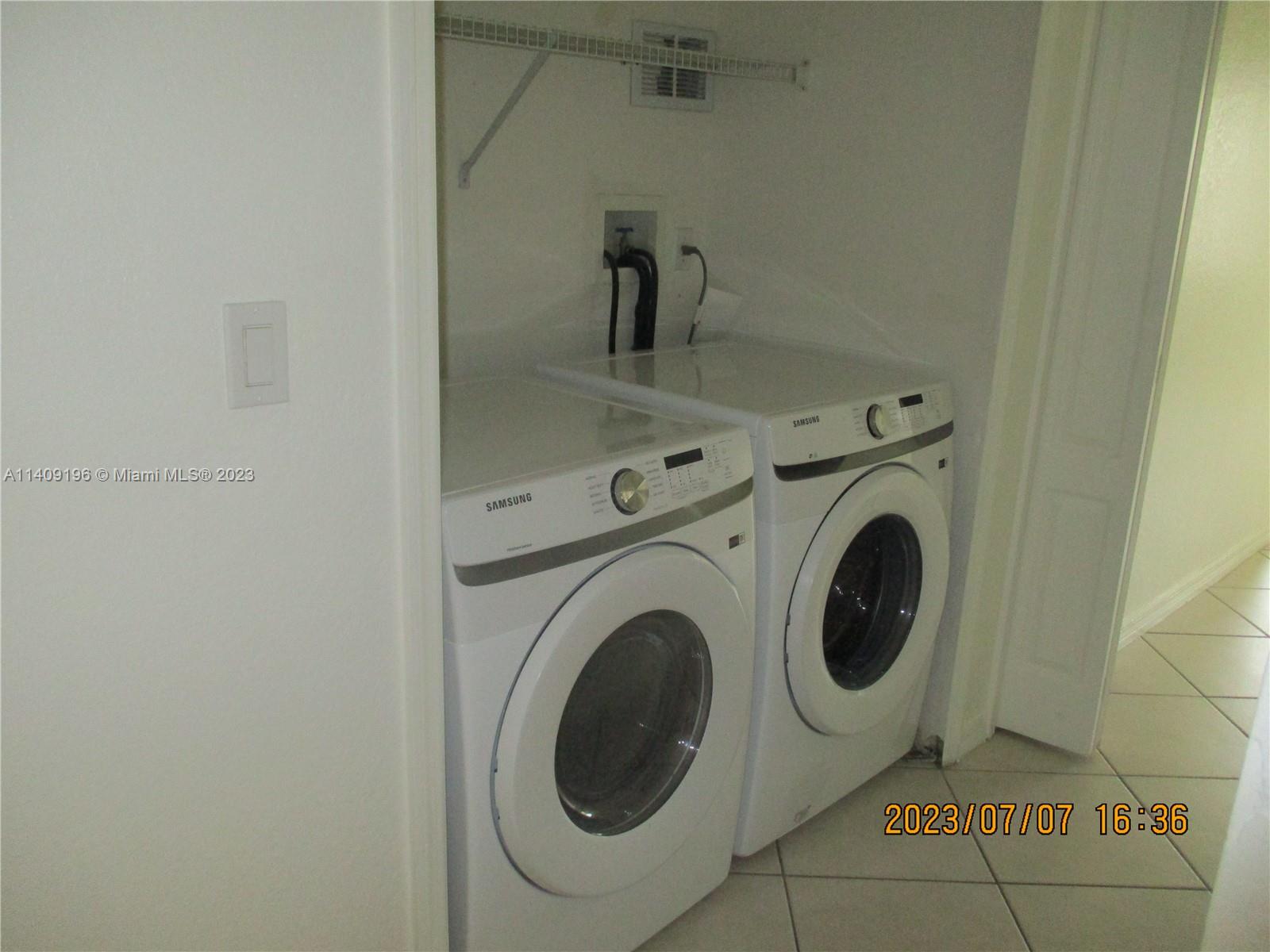 CENTURY PARK CONDO NO 2 - Residential Lease