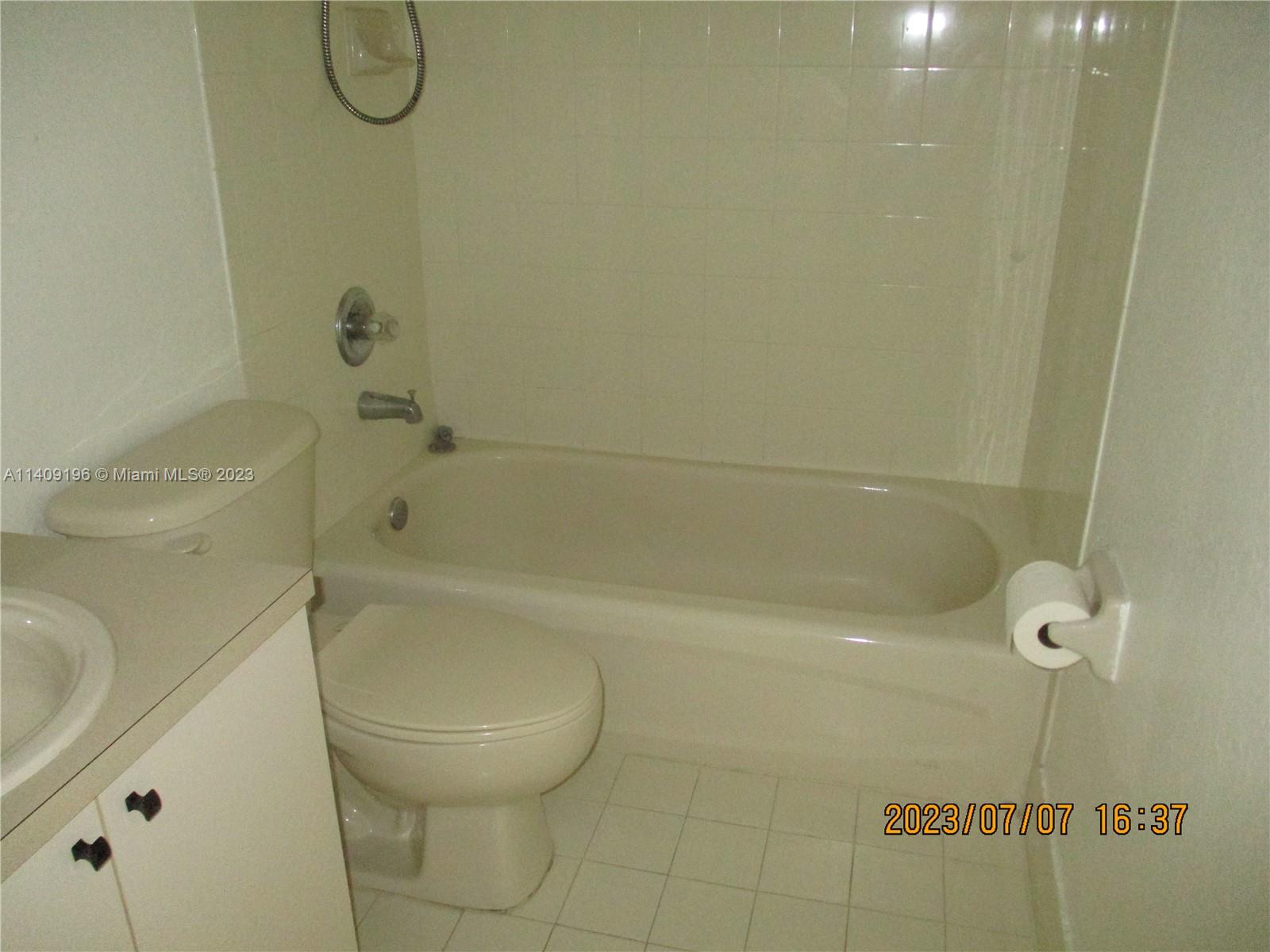 CENTURY PARK CONDO NO 2 - Residential Lease