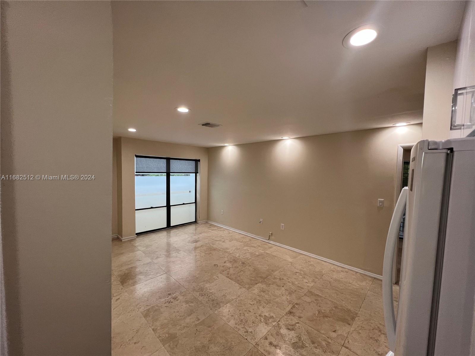 SILVER BLUFF EST SEC C - Residential Lease