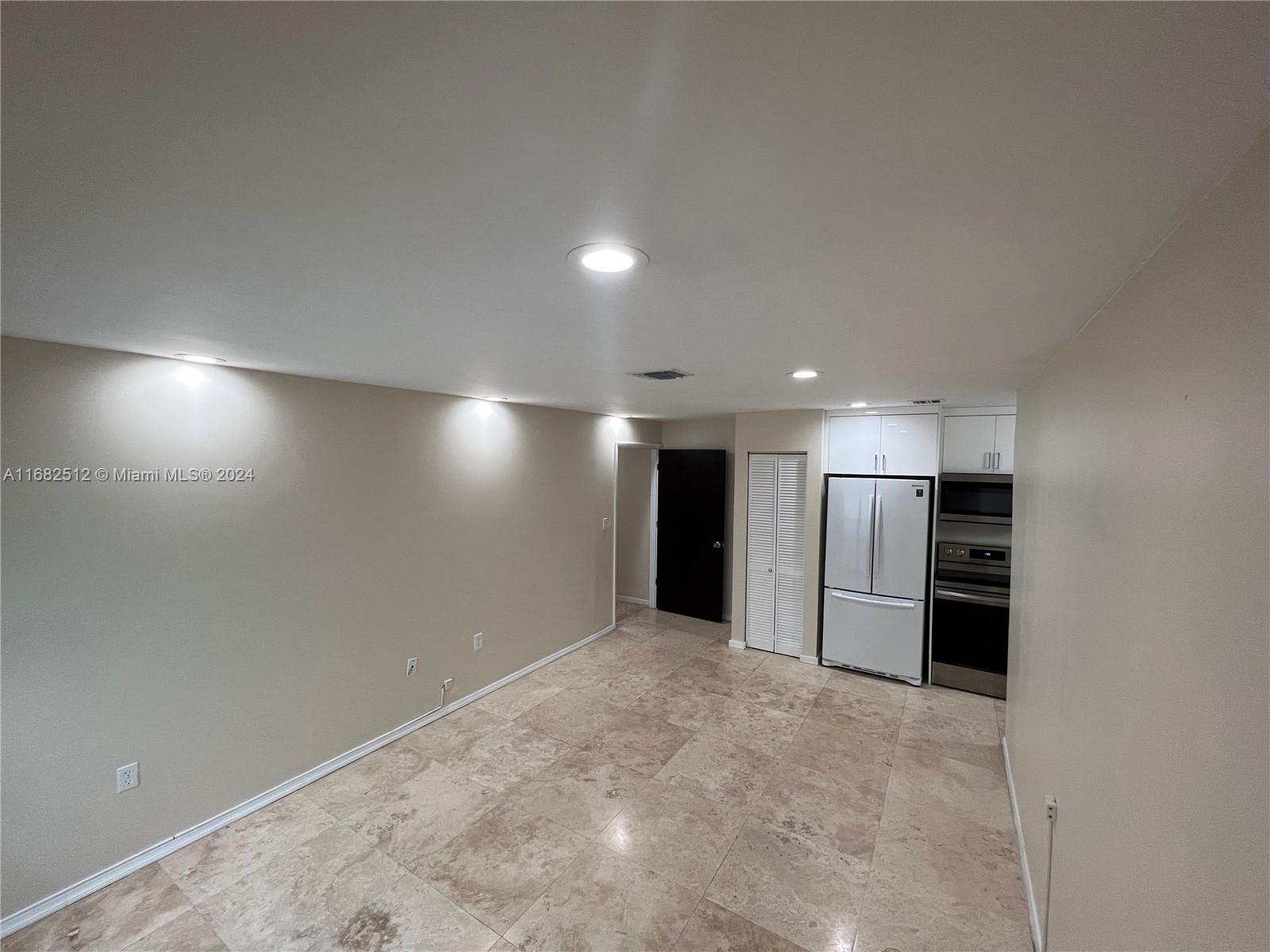 SILVER BLUFF EST SEC C - Residential Lease