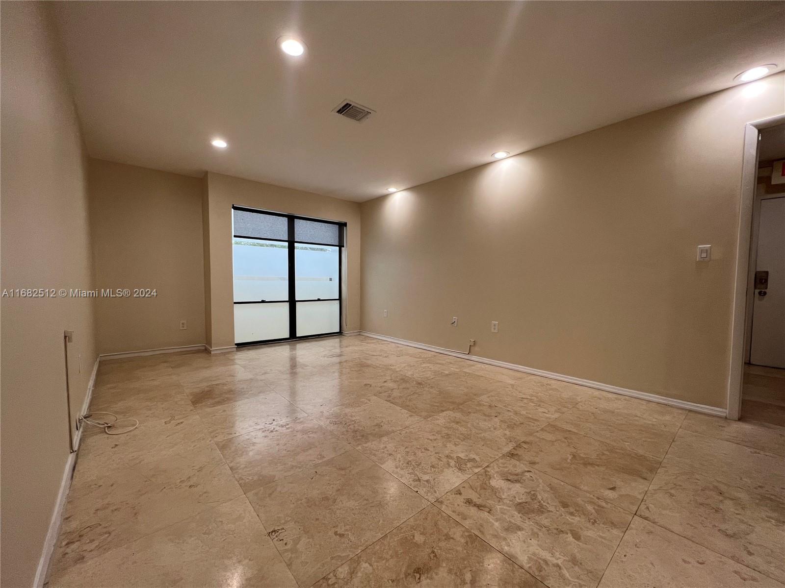 SILVER BLUFF EST SEC C - Residential Lease