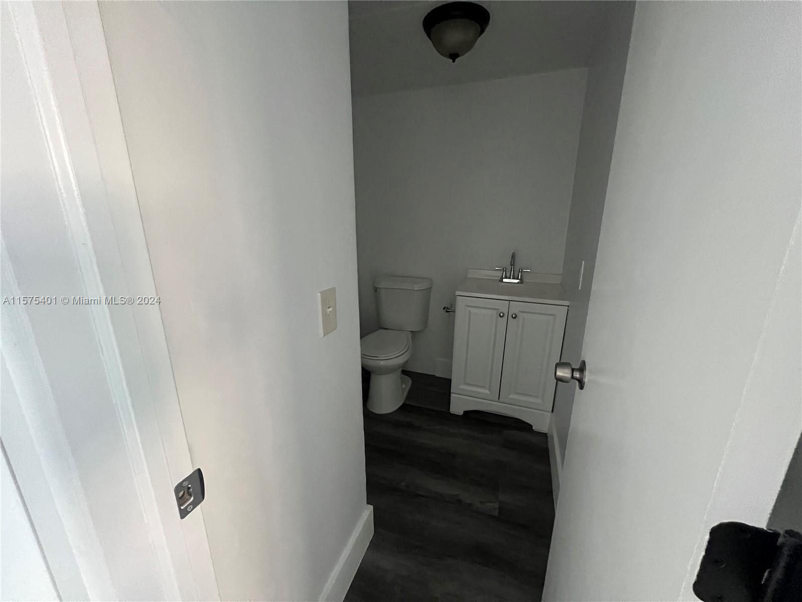 VERSAILLE GARDENS I CONDO - Residential Lease