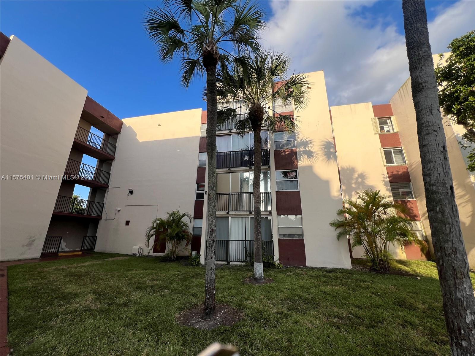 Don't miss out on this fantastic opportunity to rent this unit in the Versalles condominium! Located in an area where rentals are scarce, this property offers a prime location, close to highways and restaurants. The apartment has been completely painted, fixed up, and remodeled, ready to be your new home. Additionally, enjoy a wide range of amenities including children's play areas, a playground, basketball court, and a refreshing swimming pool. With a friendly and welcoming atmosphere, this property has it all. Contact us today for more information and secure your spot in this amazing condominium! Easy to show.