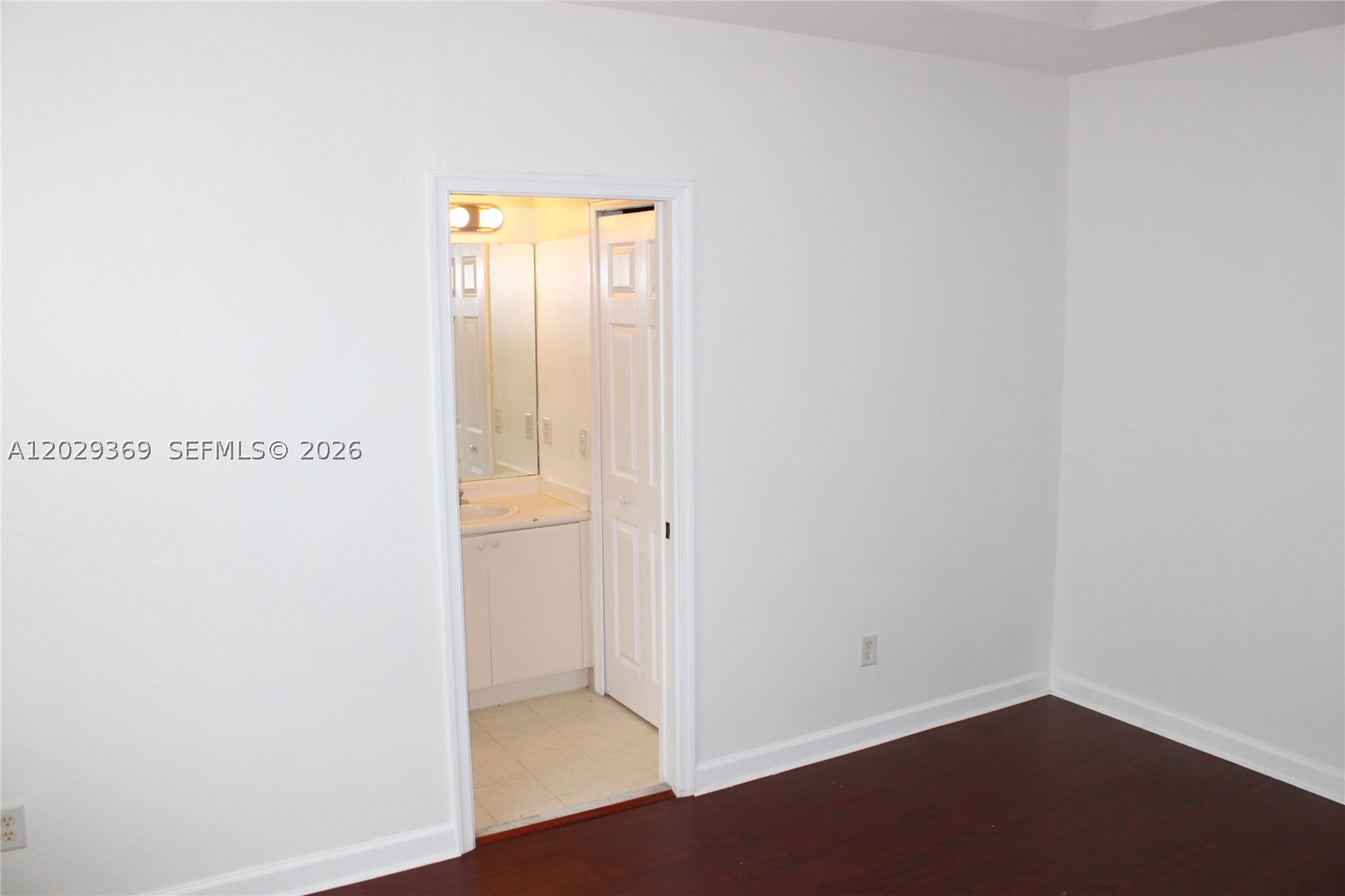 VILLAS AT NAUTICA TWO CON - Residential