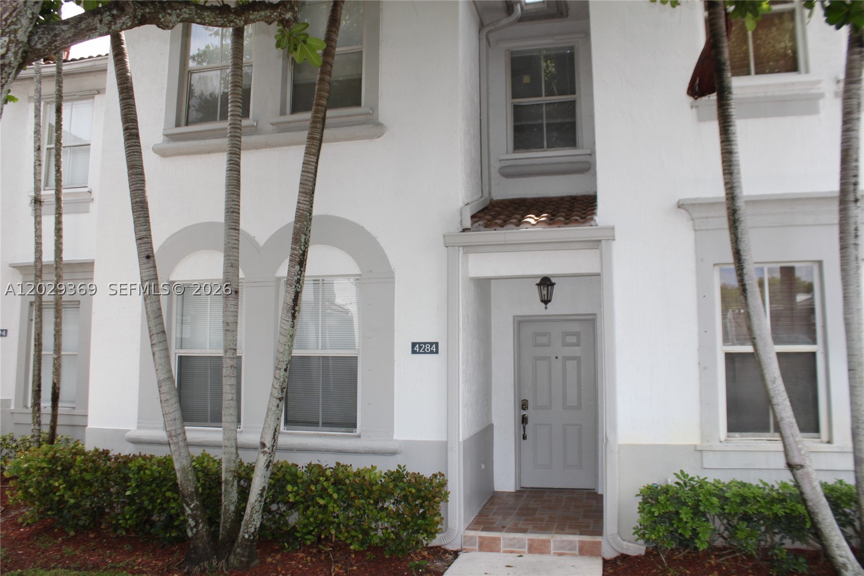 Very nice and well maintained townhouse in sought after Nautica with 3 bedr/2.5 baths. Ceramic tile downstairs and wood flooring upstairs. Nice and clean with inside laundry. Private oversized patio area. Two designated car parking spots in front of unit. Great location, community pool and clubhouse. Must see!
