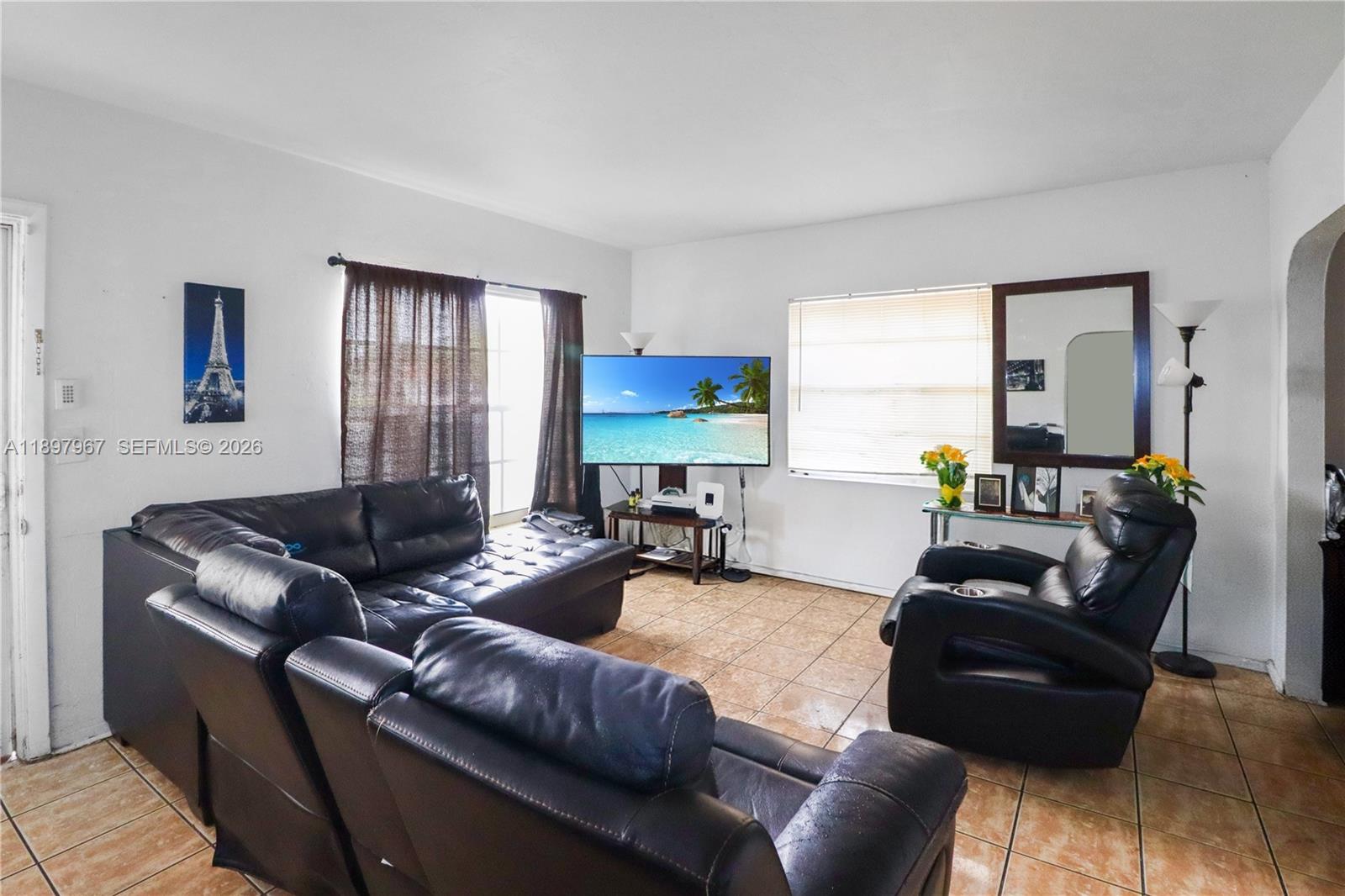 HOUSTON HEIGHTS - Residential Income