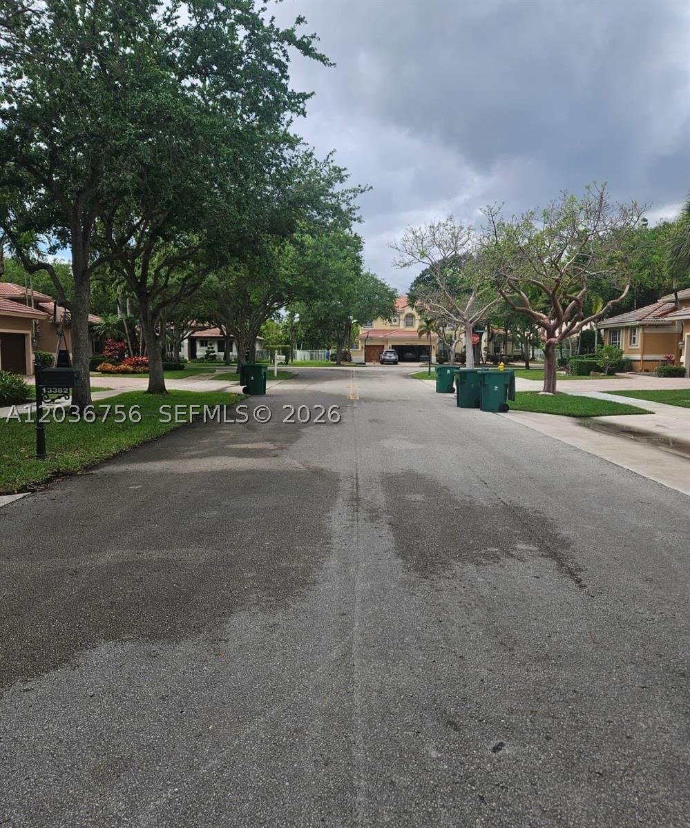 COUNTRY GLEN - Residential Lease