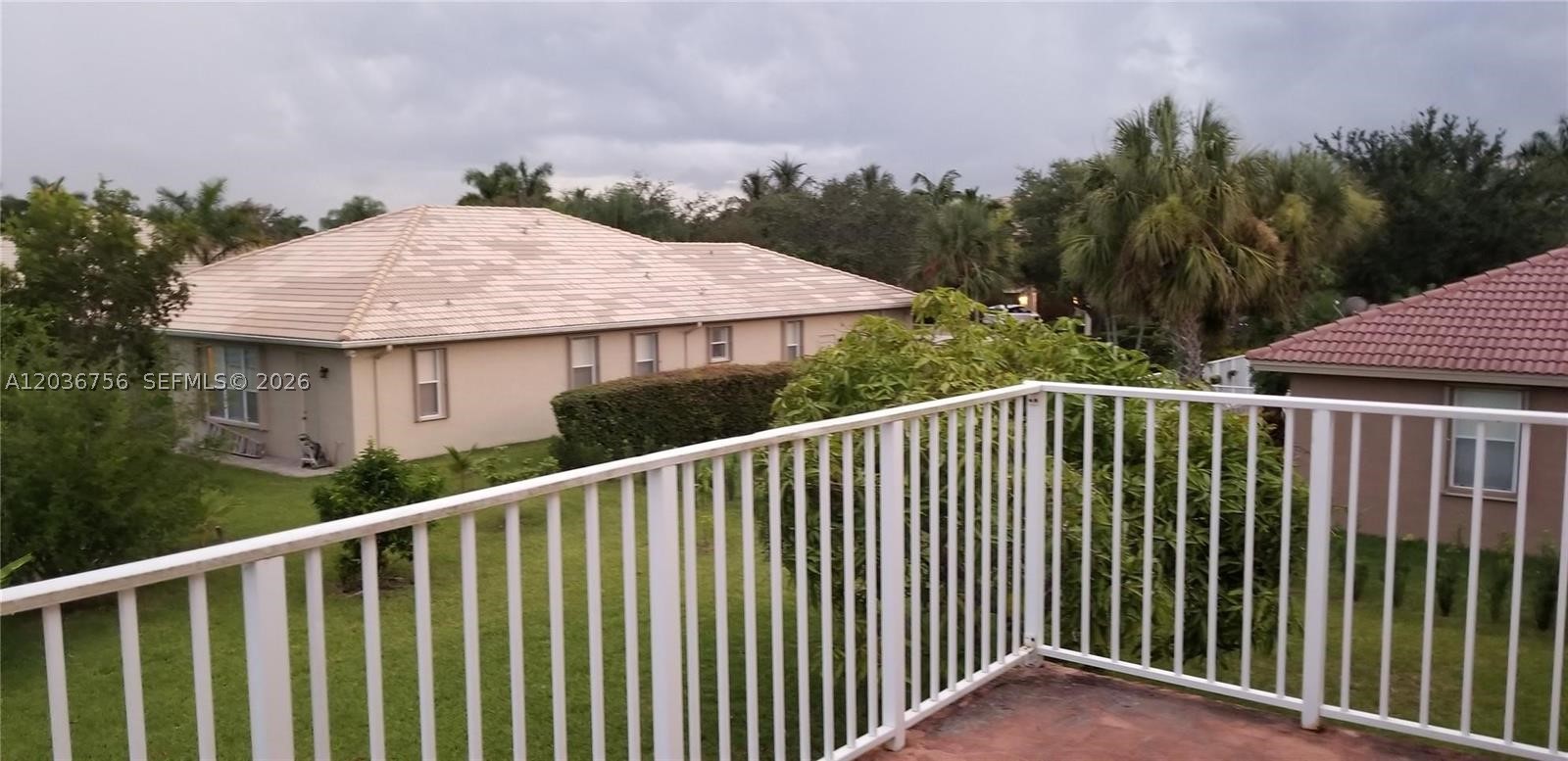 COUNTRY GLEN - Residential Lease